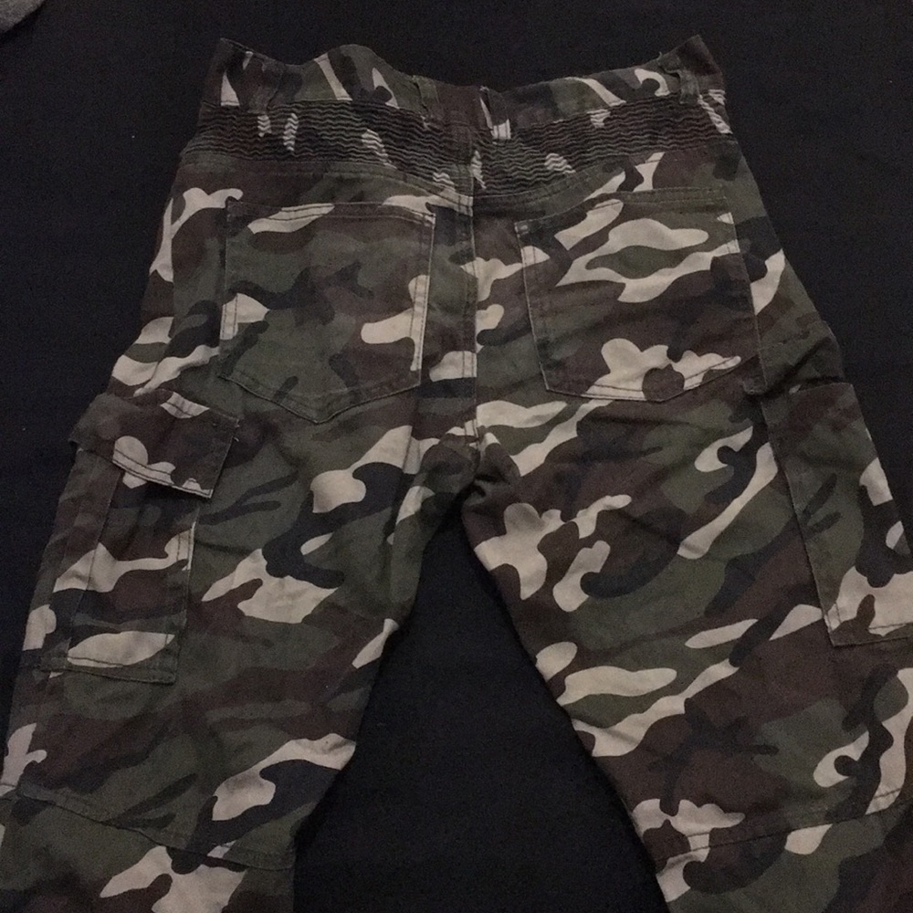 Pants - Picture 3 of 4